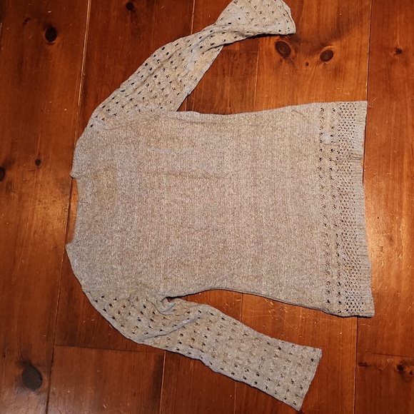 Sweater - Picture 2 of 3